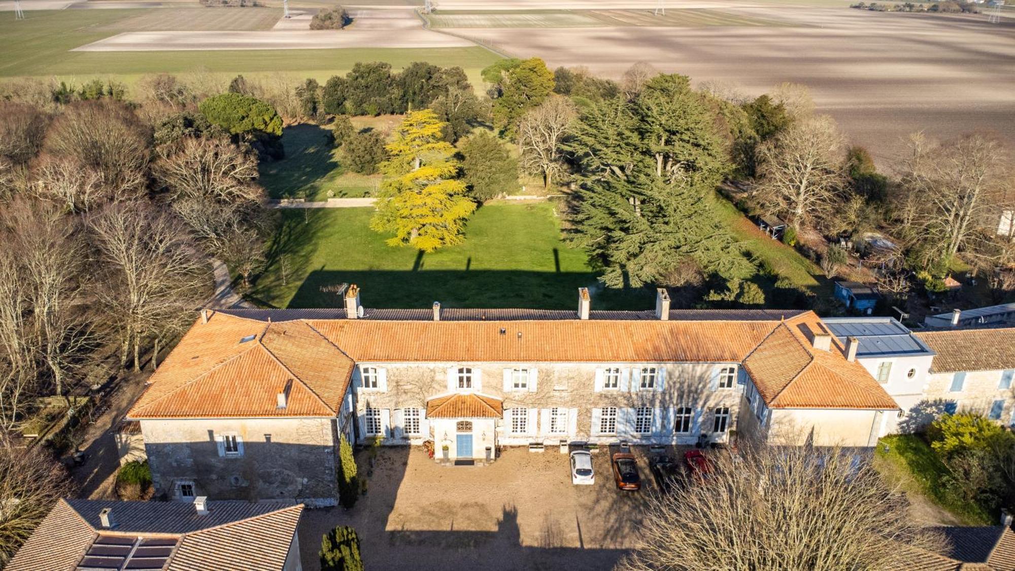 Hotel Chateau De Didonne Semussac Exterior photo